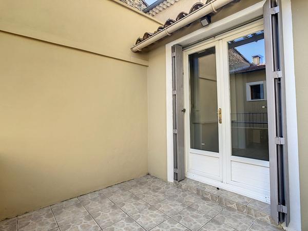 Appartement T2 avec terrasse