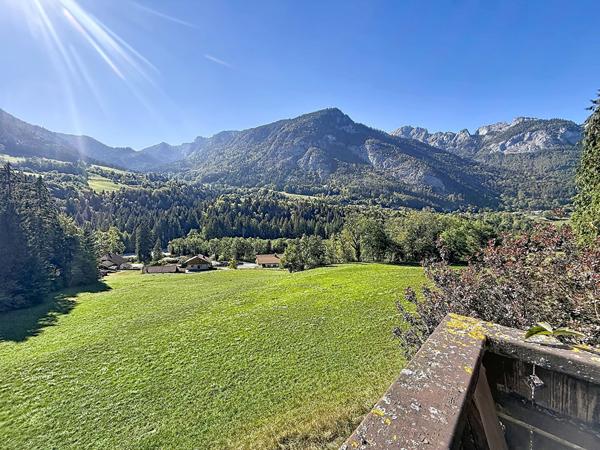 Charmante maison située dans un  cadre privilégié entre nature et montagne à proximité des portes du soleil
