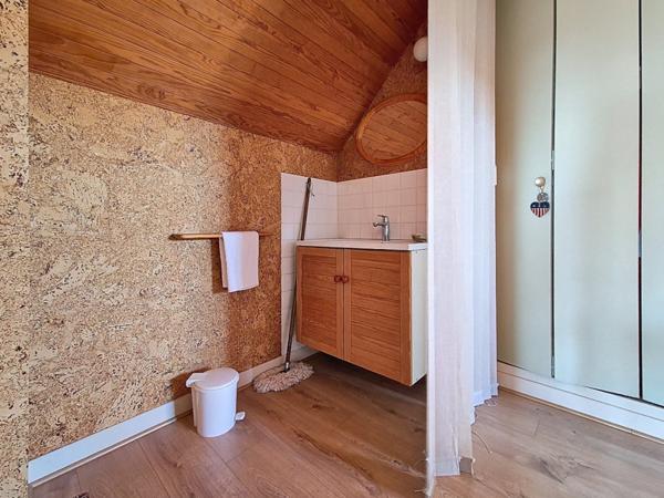 Charmant pavillon sur-sous-sol