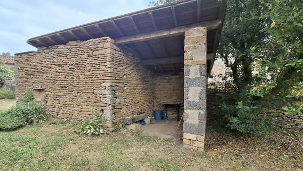 Maison aux pierres dorées