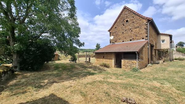 Maison aux pierres dorées