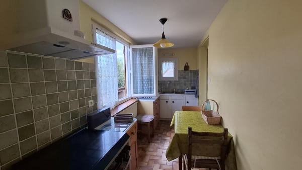 Maison aux pierres dorées