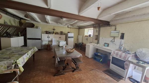 Maison aux pierres dorées