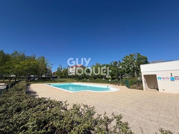 TOISON D'OR - T1  MEUBLE - 33,56 M²