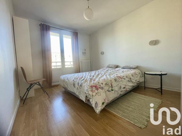 Appartement 3 pièces de 69 m² à Cachan (94230)