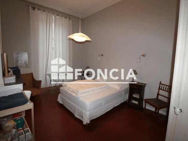 Location Appartement 3 pièces 74 m² - 17 RUE CLERISSEAU Nimes 30000