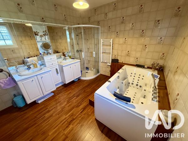 Maison à vendre 7 pièces 195 m² Vierzon