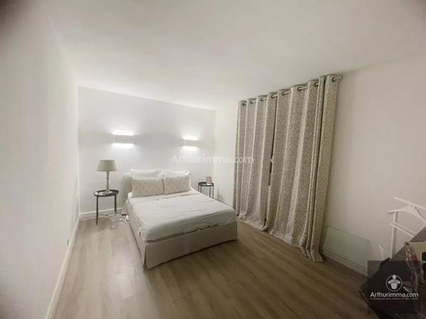 Vente Maison 11 pièces 269 m2 à Le Coteau