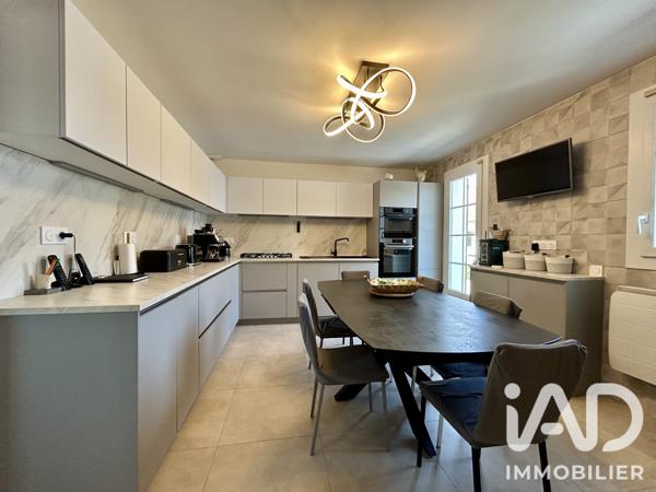 Maison à vendre 6 pièces 202 m² Saint-Pryvé-Saint-Mesmin