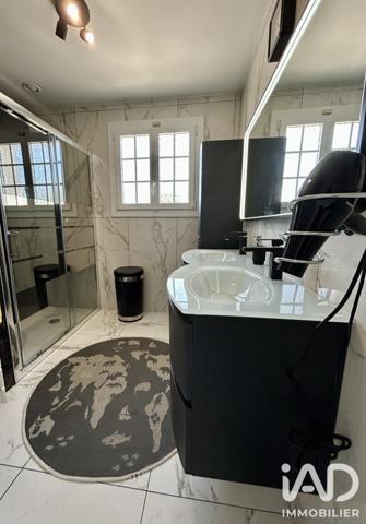 Maison à vendre 6 pièces 202 m² Saint-Pryvé-Saint-Mesmin