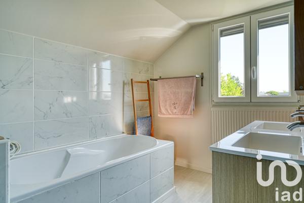 Maison à vendre 6 pièces 122 m² Mareil-Marly