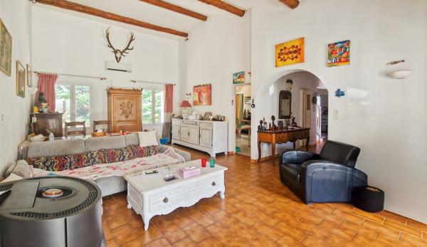 Rochefort-du-Gard (30650) A vendre, superbe maison avec piscine secteur Rochefort-du-Gard