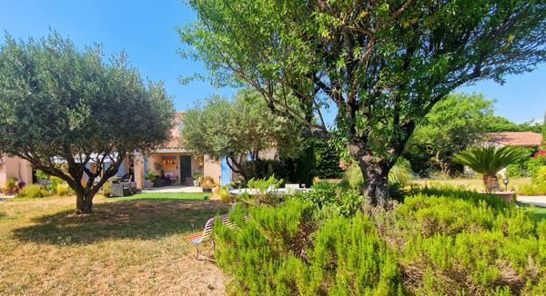 Rochefort-du-Gard (30650) A vendre, superbe maison avec piscine secteur Rochefort-du-Gard