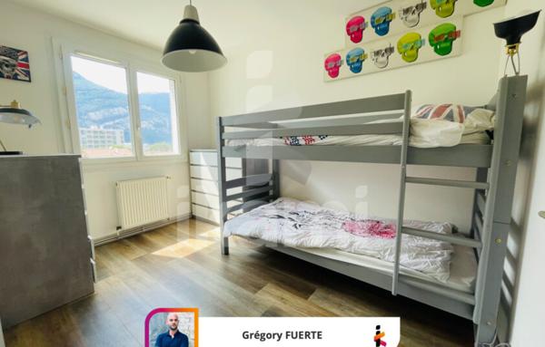 APPARTEMENT T3 DE 59,69 M2 RÉNOVÉ, VUE DÉGAGÉE ET PARC PRIVATIF