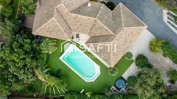 Villa récente de plain pied St AYGULF proche centre et plage