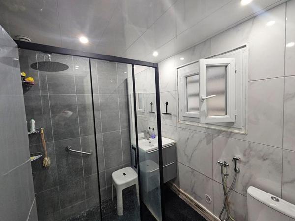 Maison plein pied  situé à Tremblay En France quartier cottages