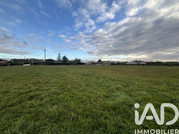 Terrain à vendre 885 m² Vacquiers