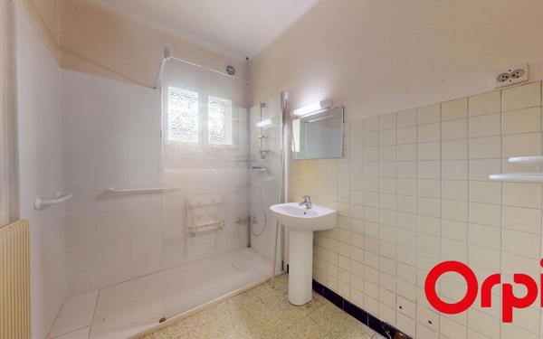 Maison à vendre    5 pièces • 168,71 m2 Jassans-Riottier