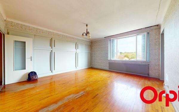 Maison à vendre    5 pièces • 168,71 m2 Jassans-Riottier