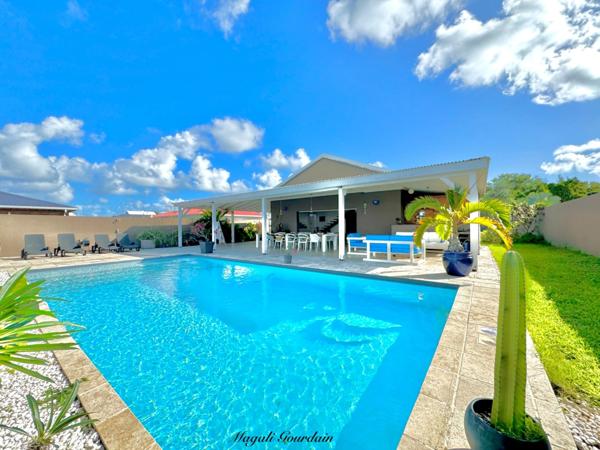 A VENDRE : MAGNIFIQUE VILLA RECENTE (2019) AVEC PISCINE & DEPENDANCE - SAINT FRANCOIS