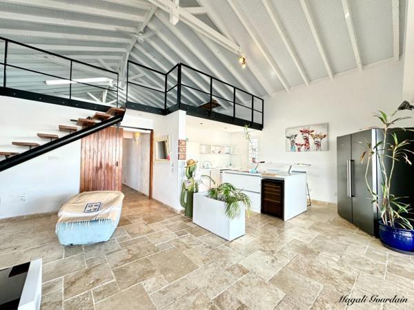 A VENDRE : MAGNIFIQUE VILLA RECENTE (2019) AVEC PISCINE & DEPENDANCE - SAINT FRANCOIS