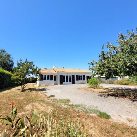 Maison Angles 4 pièce(s)