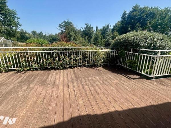 Maison de plain-pied avec 3 chambres + bureau