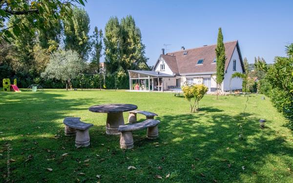 Maison à vendre    5 pièces •  Bièvres