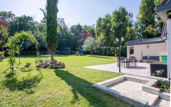 Maison à vendre    5 pièces •  Bièvres