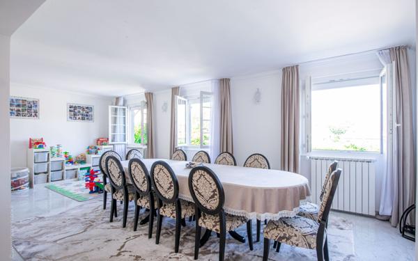 Maison à vendre    5 pièces •  Bièvres