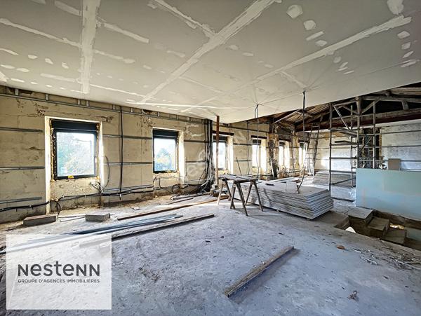 Ensemble immobilier : Maison à ROCHEFORT de 10 pièces et d'une surface de 600 m²