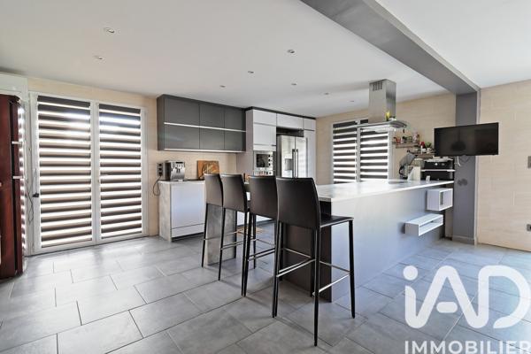 Maison à vendre 7 pièces 195 m² Saint-Cyprien