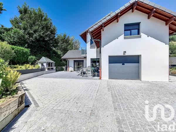 Maison à vendre 5 pièces 135 m² Monnetier-Mornex