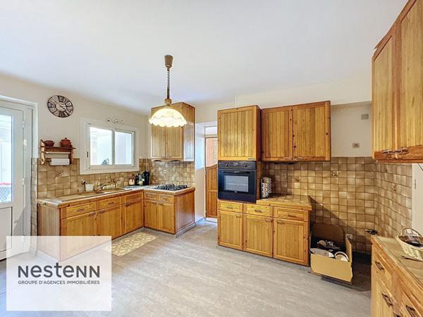 Maison Piscine et dépendances Breuillet 7 pièce(s) 165 m2