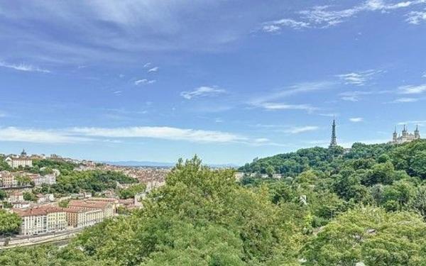 Appartement à vendre    2 pièces • 60,72 m2 Lyon 9