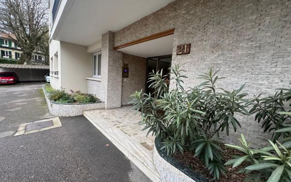 Appartement à vendre    2 pièces • 60,72 m2 Lyon 9