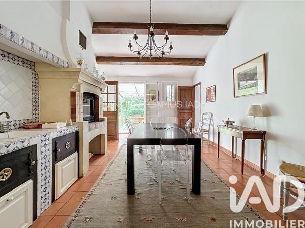 Maison à vendre 7 pièces 177 m² Le Castellet