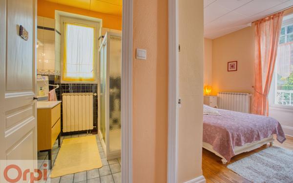 Maison à vendre    11 pièces •  Saint-Sauveur-de-Montagut