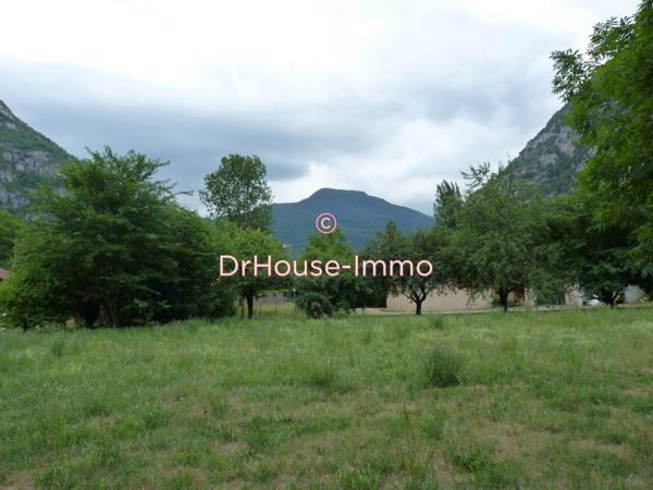 Terrain à vendre de 1 740 m²