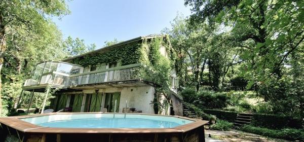 Maison à vendre |  Lamagdelaine |  8 pièces | 180 m²