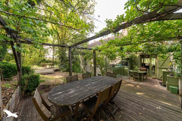 Maison à vendre |  Lamagdelaine |  8 pièces | 180 m²