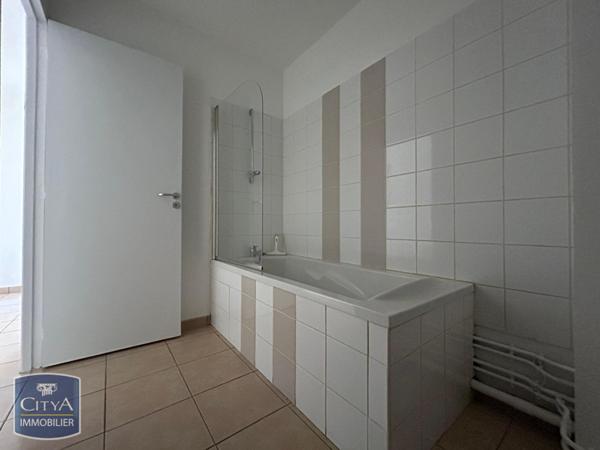 Appartement à louer 2 pièces 63.51m²