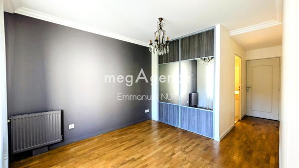 Appartement à CHARBONNIERES-LES-BAINS, 69260 - 4 pièces 100m²