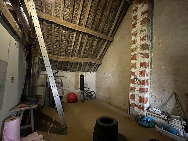 Ancienne grange à VILLEBAROU