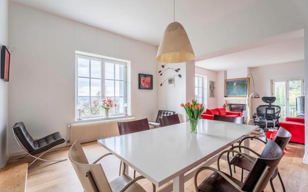 Maison à vendre    5 pièces • 184,14 m2 Saint-Didier-au-Mont-d'Or