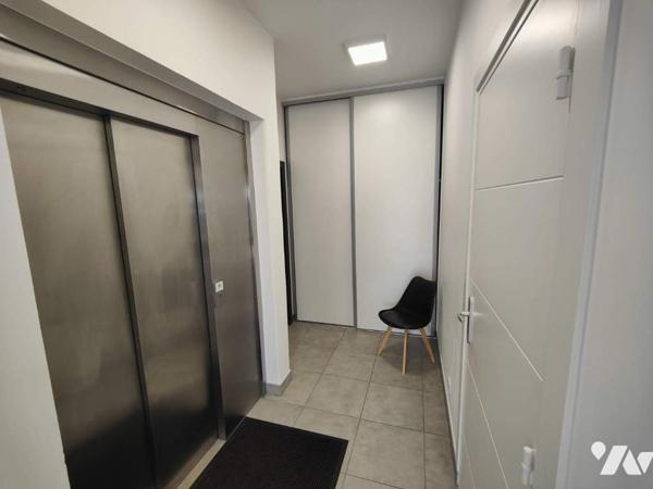 T3 en rooftop spacieux avec sa terrasse