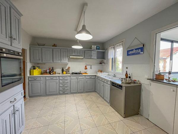 Maison 8 pièces 211 m2