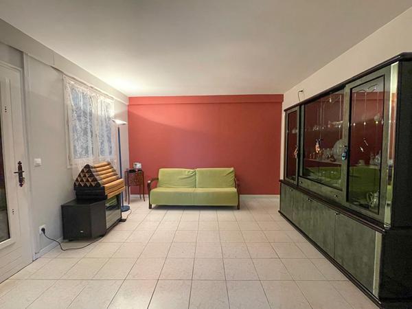 Maison 8 pièces 211 m2