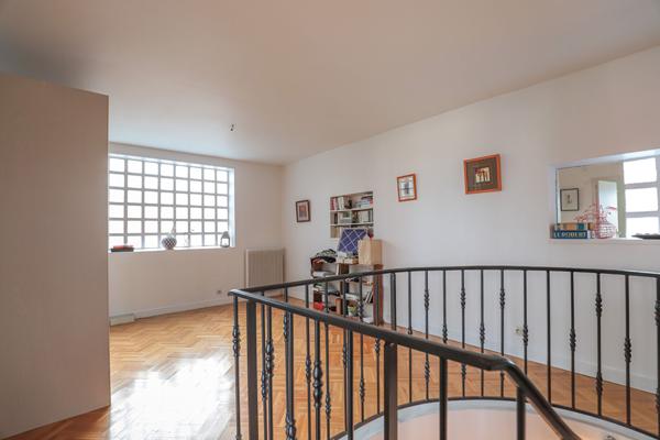 Maison 8 pièces 211 m2