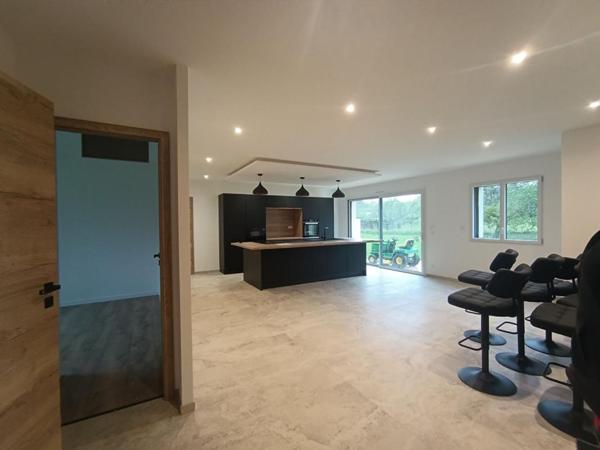 Maison  5 pièce(s) 99.9 m2